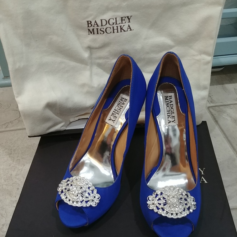 Badgley Mischka heels 👠